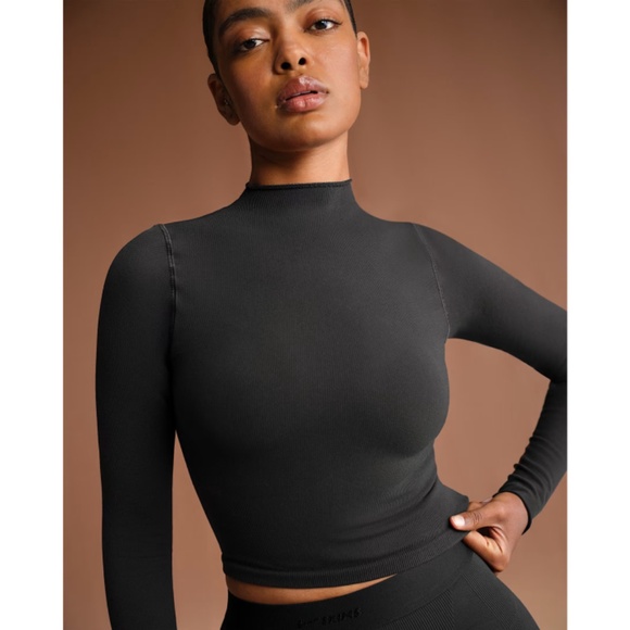 NikeSKIMS - Vintage Seamless Mock-Neck Crop Top | XL - Picture 1 of 9